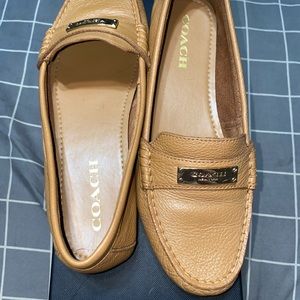 FREDRICA PEBBLE GRN LTHR
GINGER